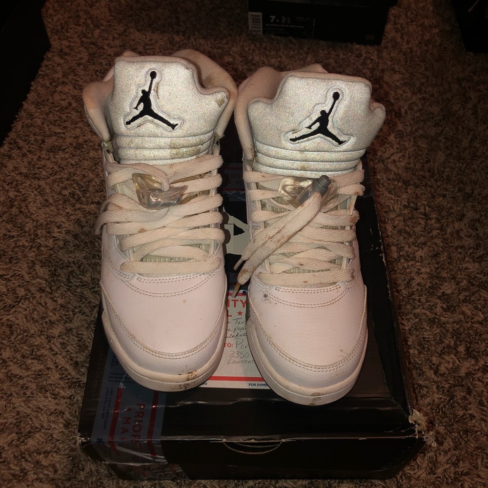 Air jordan metallic 5’s